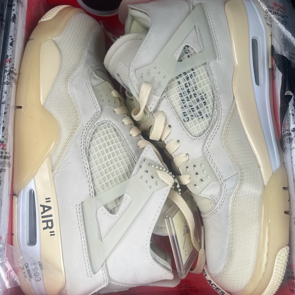 Nike x Jordan 4 Retro Off-White Sail - Picture 3 of 9